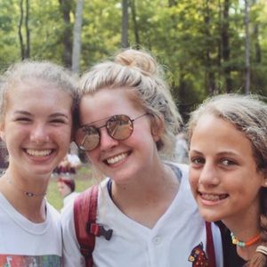 Meet your Posher, Lily